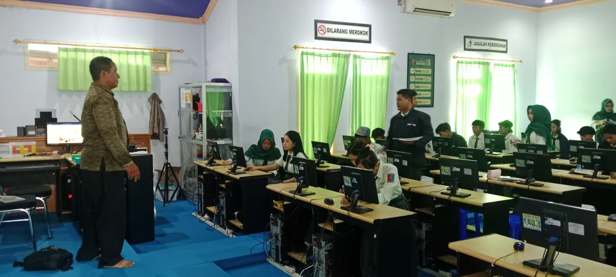 Latihan Mengetik Menggunakan TypingMaster