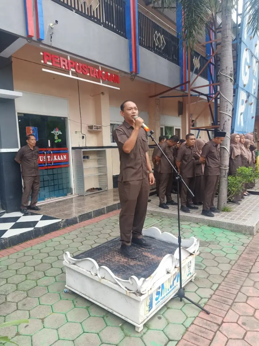 Pentingnya Menjaga Citra Sekolah: Kedisiplinan, Kebersihan, dan Prestasi Siswa - Foto Kegiatan 3